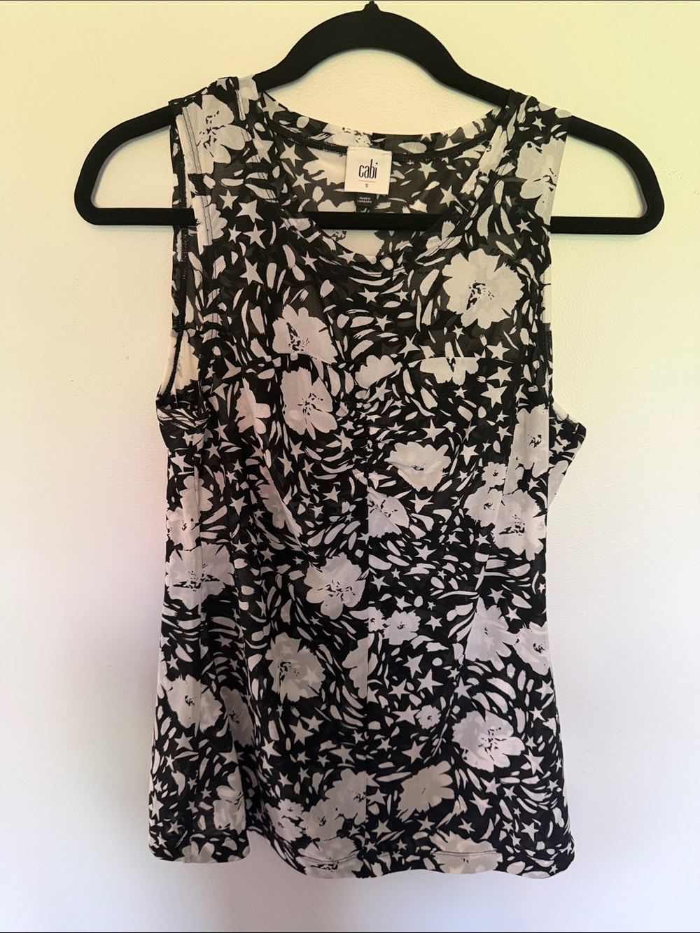 CAbi Black & White Floral Print Tank NWOT
NEVER WORN